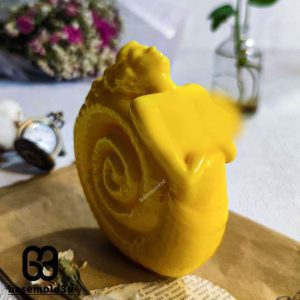 دختر حلزونی